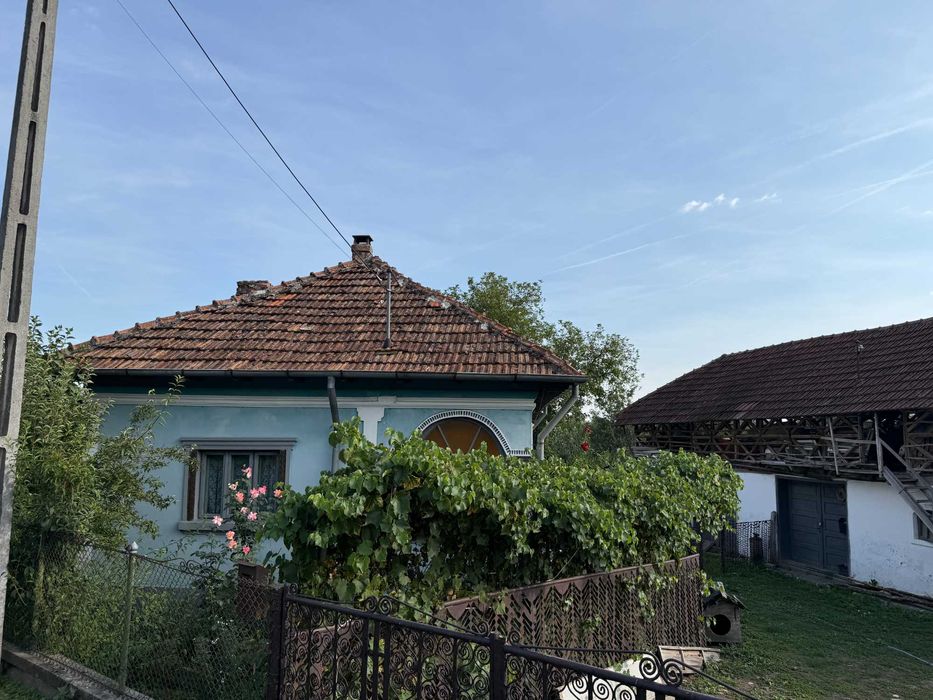 Vand Casa Batraneasca + Teren 1754 mp Com. Malureni Sat Bunești Argeș