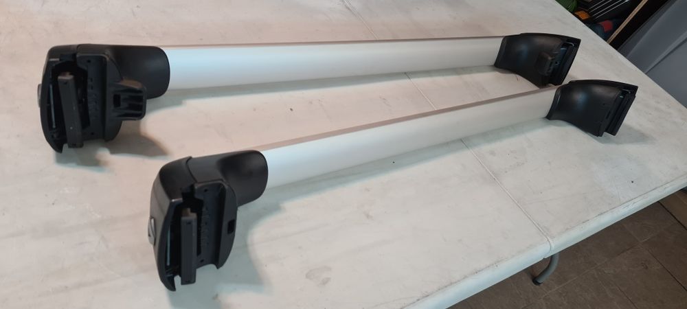 Thule-греди-багажник-релси-рено меган 4-пежо 208