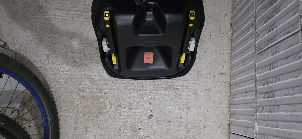 Scaun  auto inaltator copii
