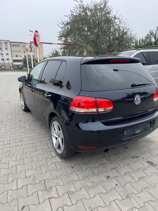 Volkswagen Golf 2011 diesel, 6.999 € — imagine 5