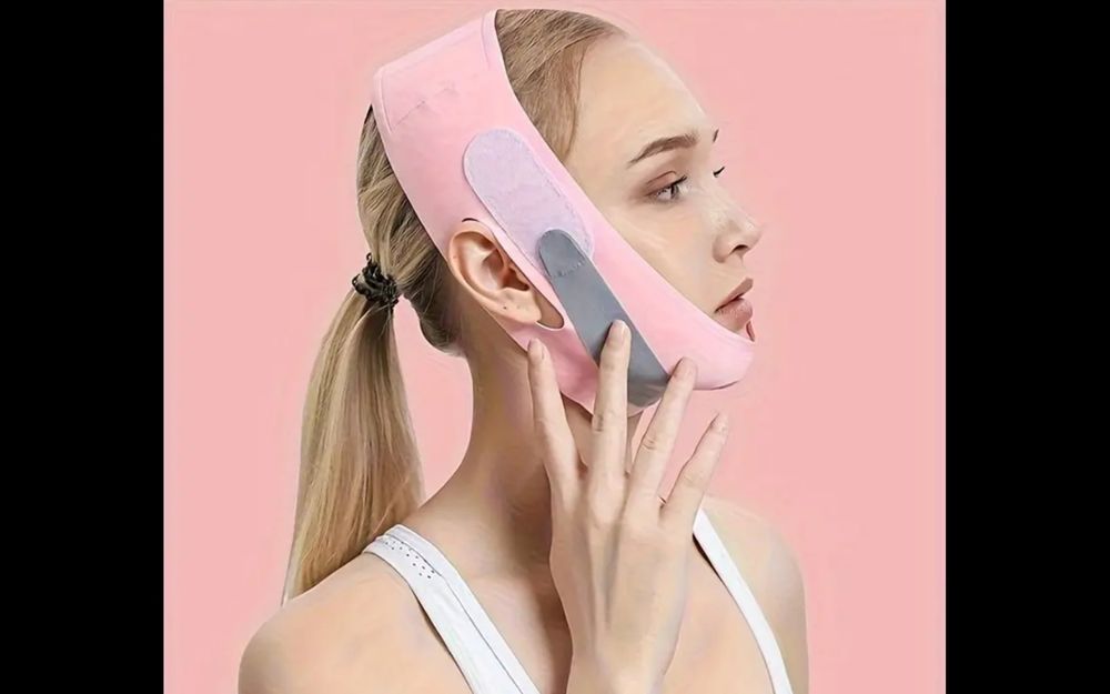 Эластичная, тканевая маска для лифтинга контура лица.