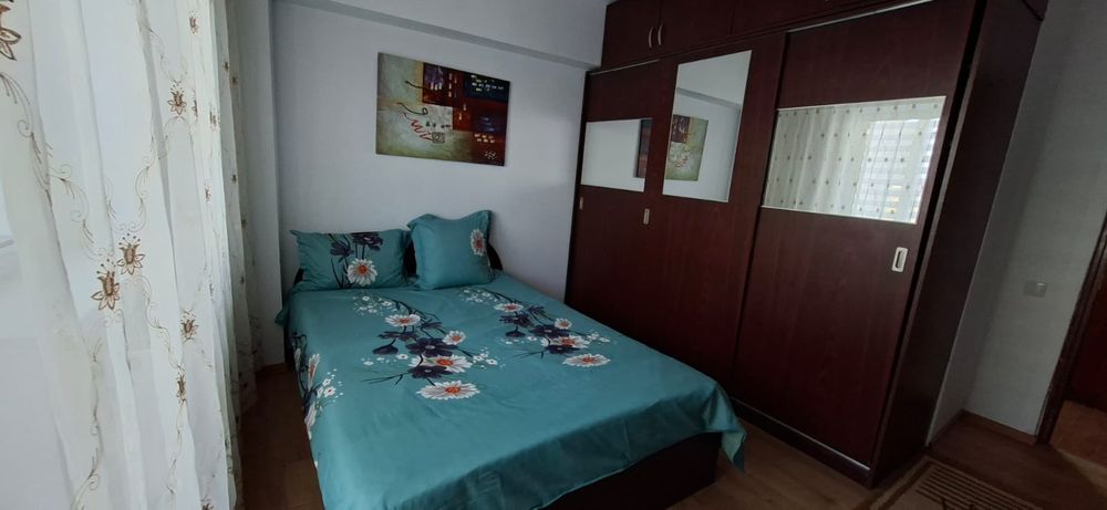 Apartament zona Metro