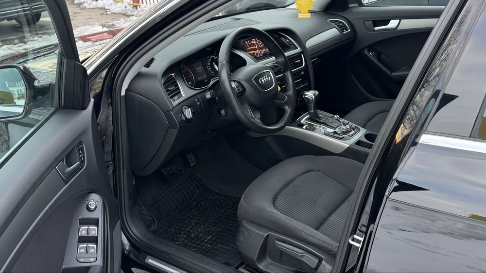 Audi A4 B8.5, 2.0TDI, 150CP, Multitronic, impecabil