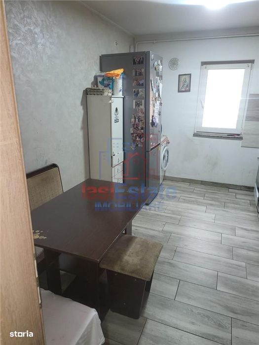 Apartament 4 camere zona Nicolina - Rond Vechi