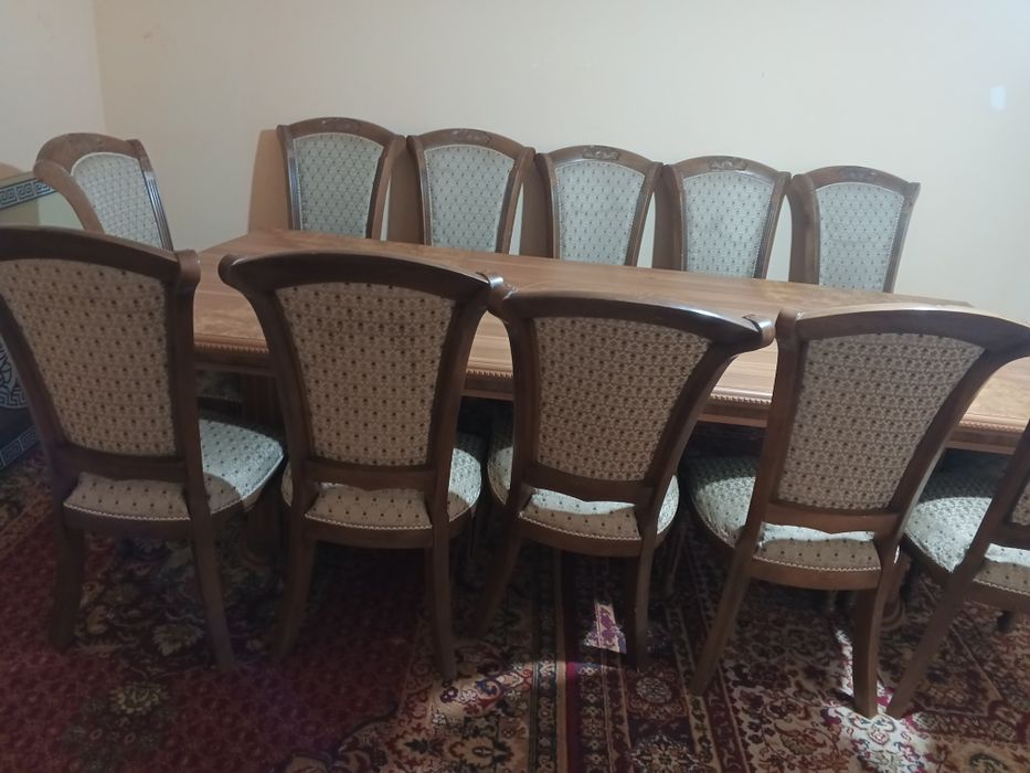 Стол стул сотилади