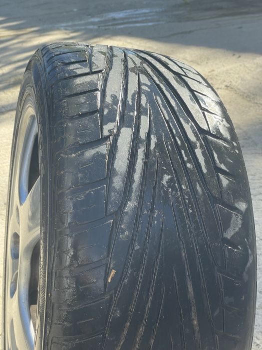 Гуми с Джанти 235/45R17