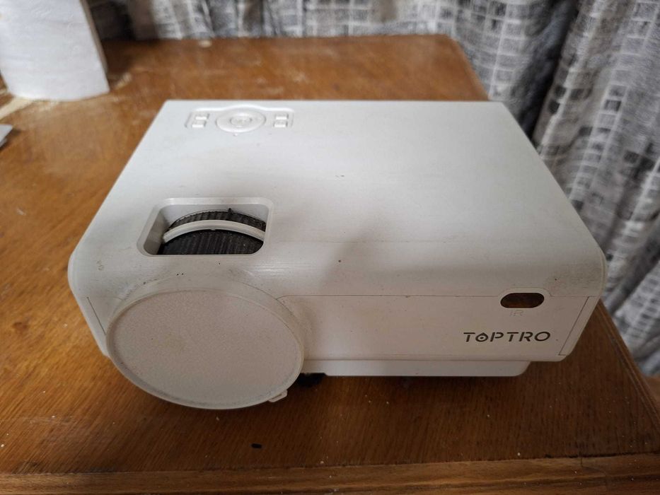 Proiector LED Full HD TopTro - Full HD 1920 × 1080 (X7