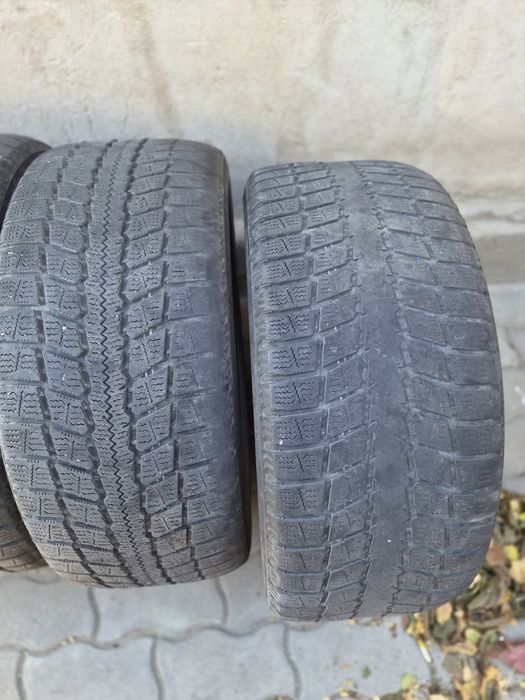 Резина R18. Зимняя Nitto