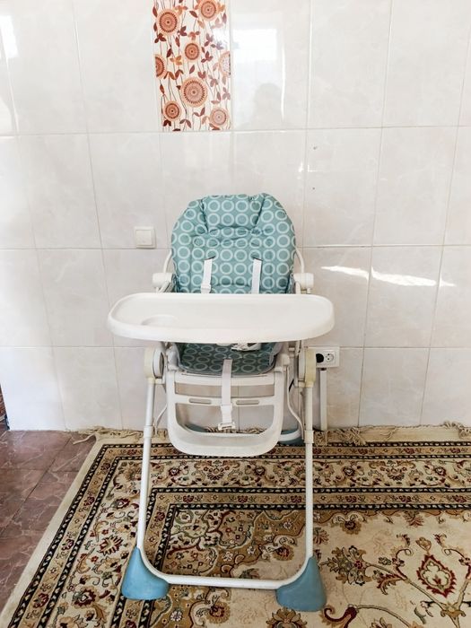 Детски стол для кормления