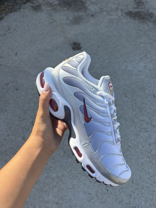 Nike Tn Silver red