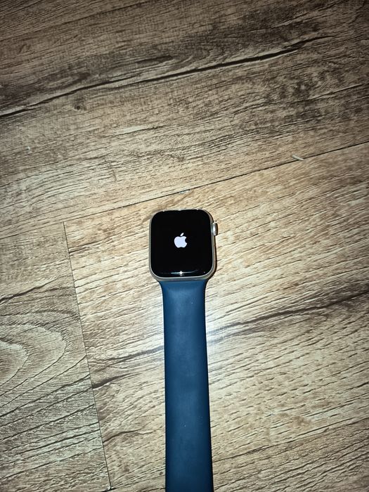 Vând Apple watch SE 2 Silver, sau schimb cu laptop