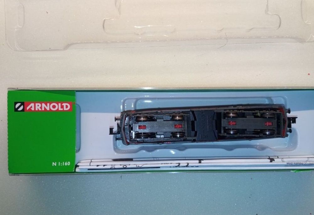 Arnold QBB, cod HN2306, scara N, 9mm
Locomotiva este dotată cu decodor