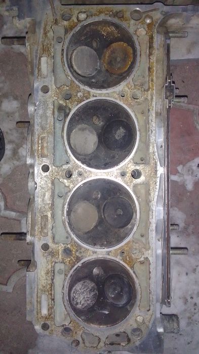 Головка на 102 дв