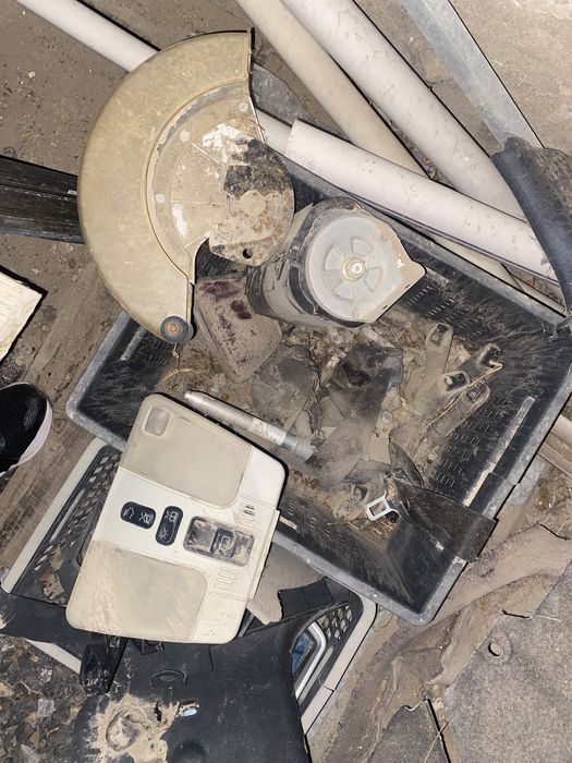 Запчасти Мерс 210