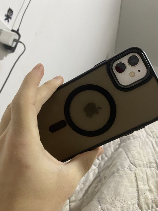 Iphone 11 в хорошем состоянии