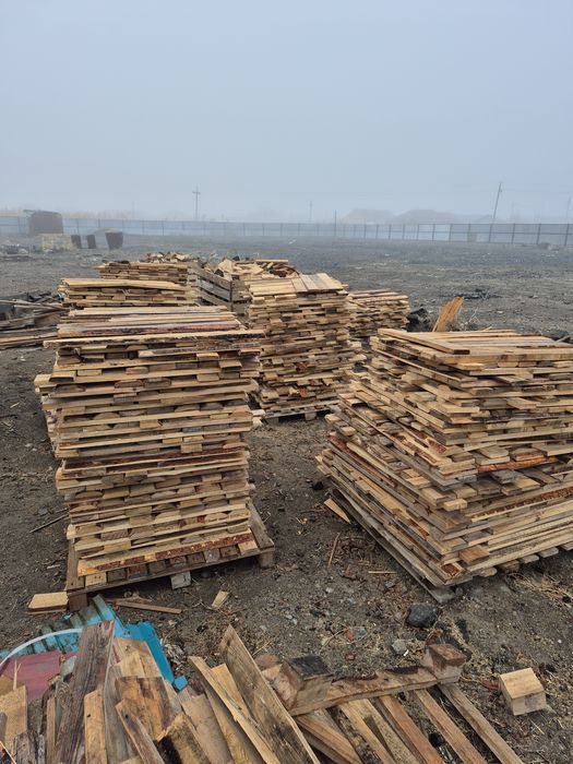 Доски б/у для черного потолка итд