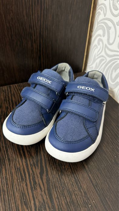 Продам кеды в отличном состоянии