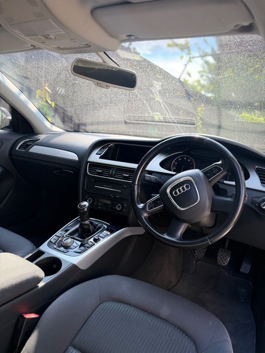Audi A4 B8 dreapta