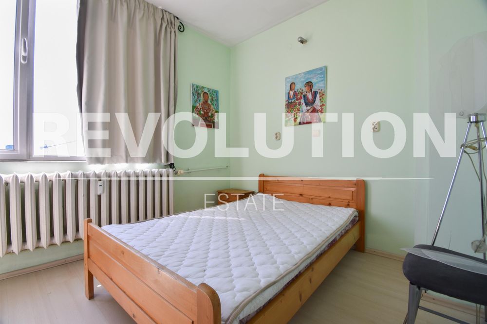 Дава се под наем Тристаен апартамент в София, Зона Б-5 - 76 кв.м за 620 € - Снимка #3