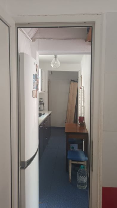 Vand apartament 2 camere, decomandat, cf II, Razboieni, Et 3/4, langa piata