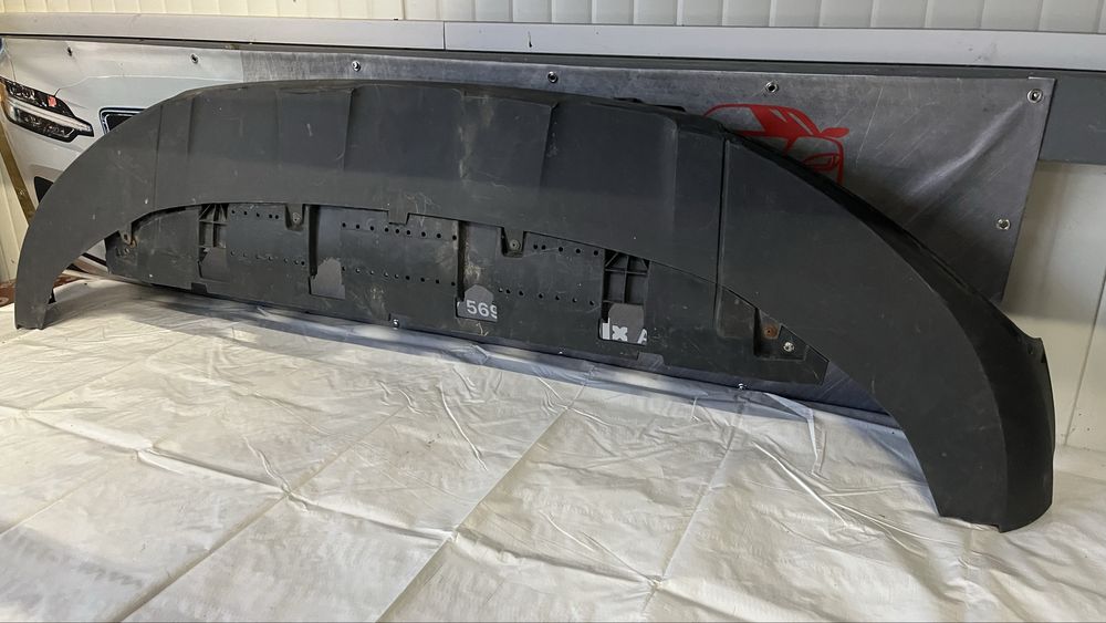 Лип и предпазител Audi Q3 (2015-2018)