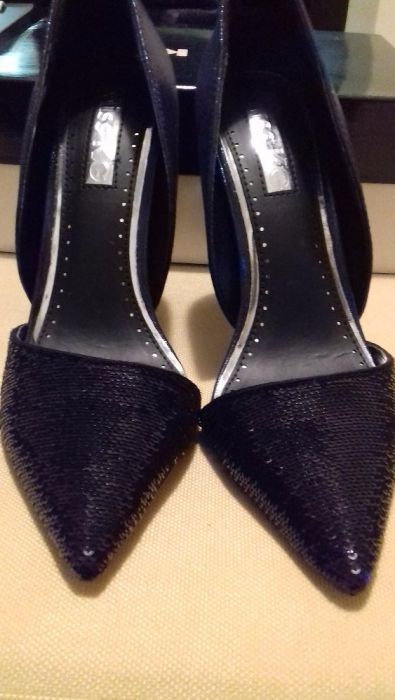 Нови обувки Kurt Geiger №36