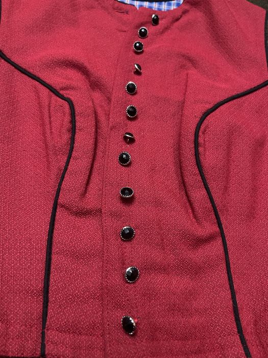 Vesta costum traditional