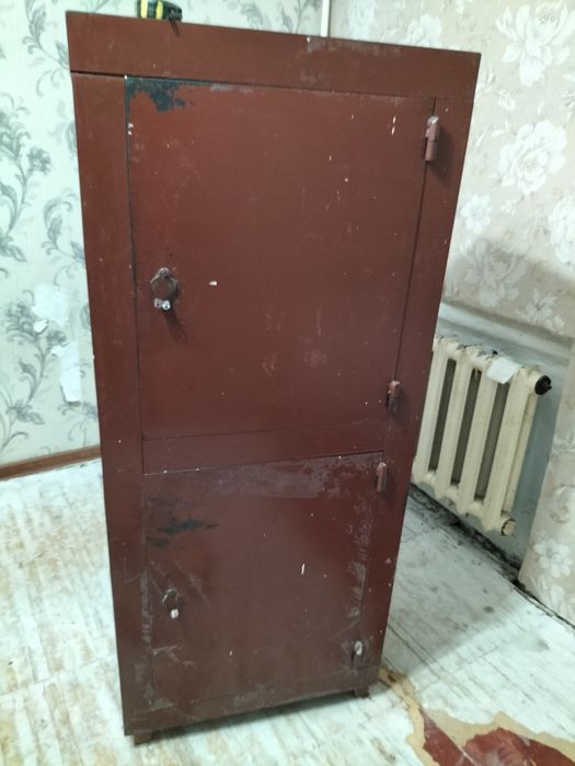 сейф металлический