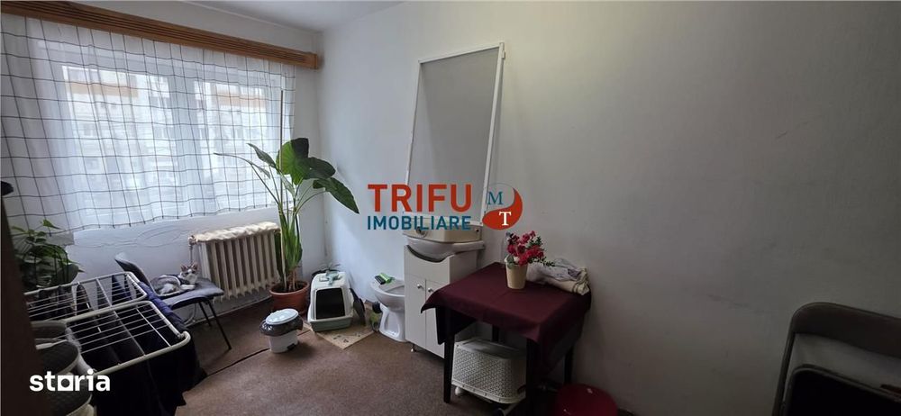 Apartament  de vanzare 3 camere etaj 1