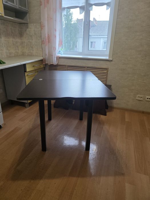 Продам   стол-книжку ,,Аврора,,