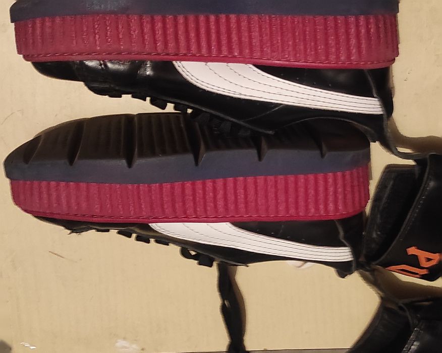 De vânzare pantofi sport