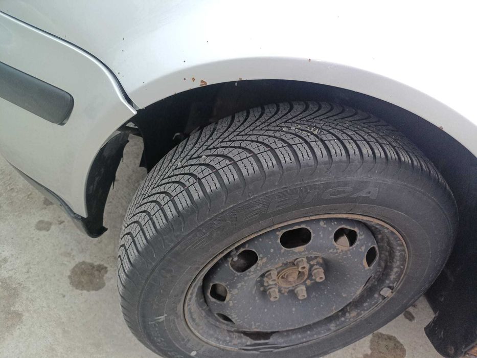 Volkswagen Golf 4 1.4  BCA benzina,an 2002