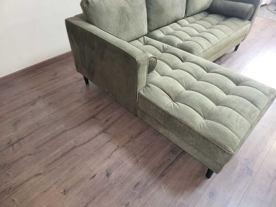 Зелен ъглов диван от плат с лежанка