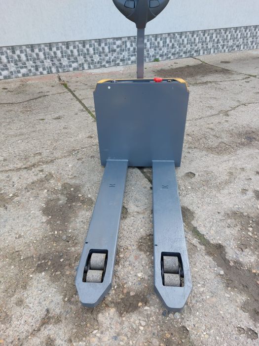 Transpalet electric JUNGHEINRICH