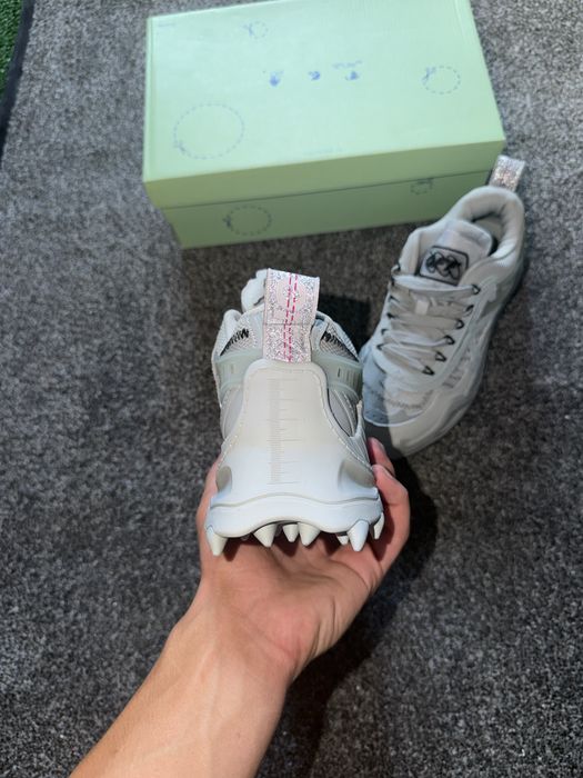 Off White Odsy 1000