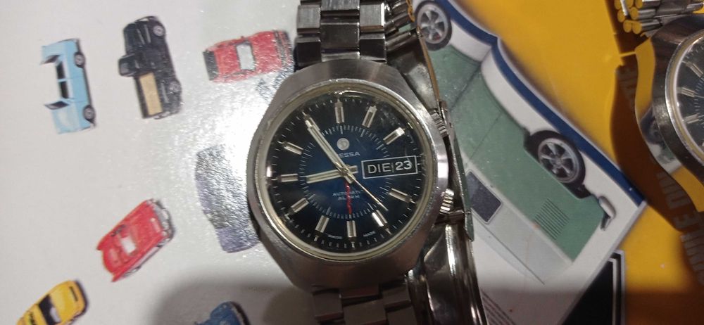 2 ceasuri automatice cu alarma