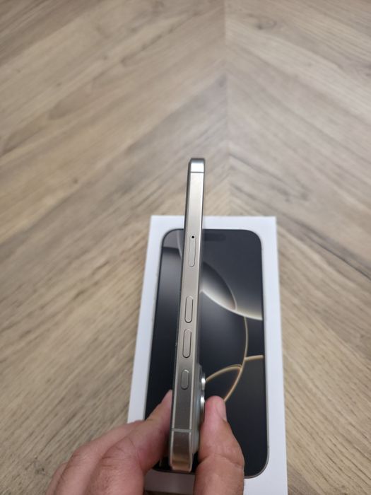 Iphone 16 pro Natural Titanium 256gb