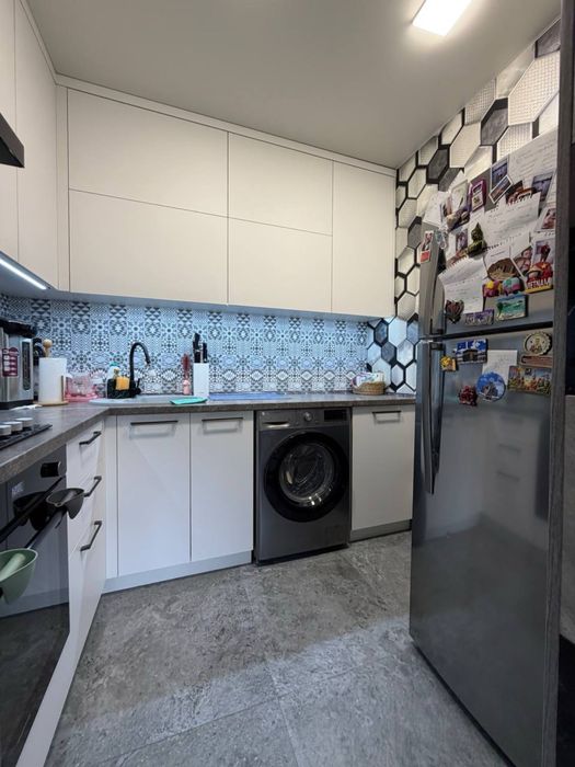 Продам квартиру 2/3/5 буз-2 ялангач