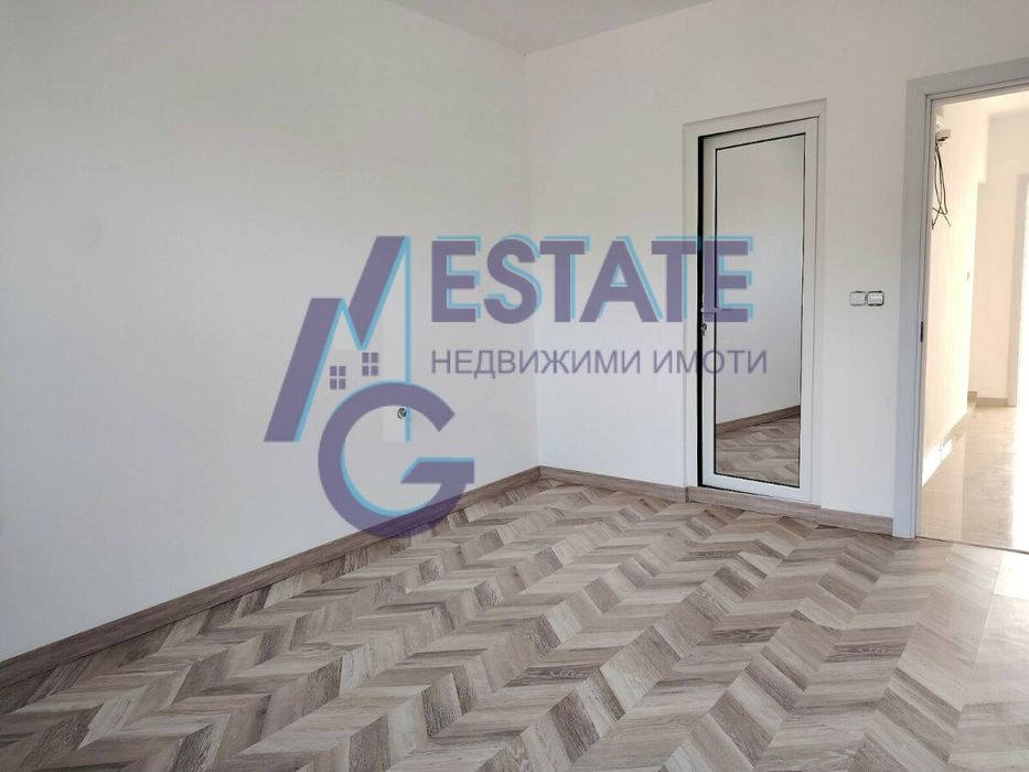 Тристаен апартамент до ключ без такса поддръжка в гр. Несебър