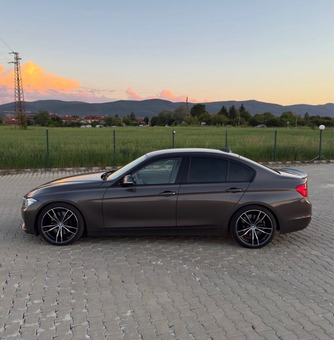 Лек автомобил BMW F30 335i