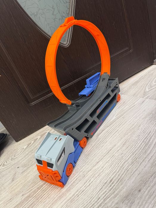 Hot wheels играчки