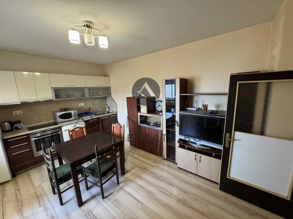 Продава се Тристаен апартамент в Пловдив, Кършияка - 67 кв.м за 921 €/кв.м - Снимка #2