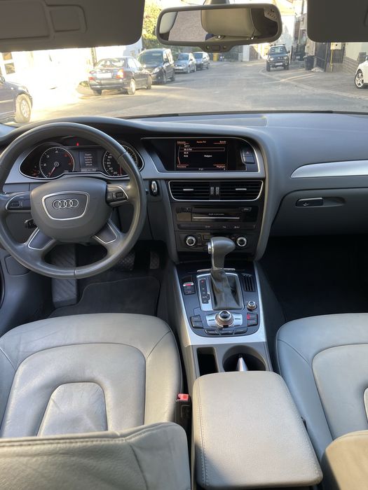 Audi  a4 brek automat 8 viteze