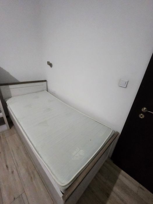 Продавам детско легло