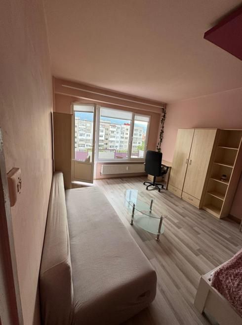 Двустаен апартамент в ж.к. Младост 1.