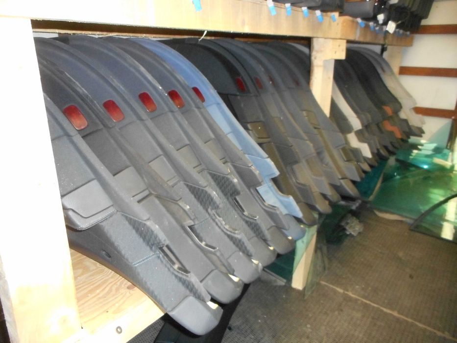 Кори за врати от Мерцедес