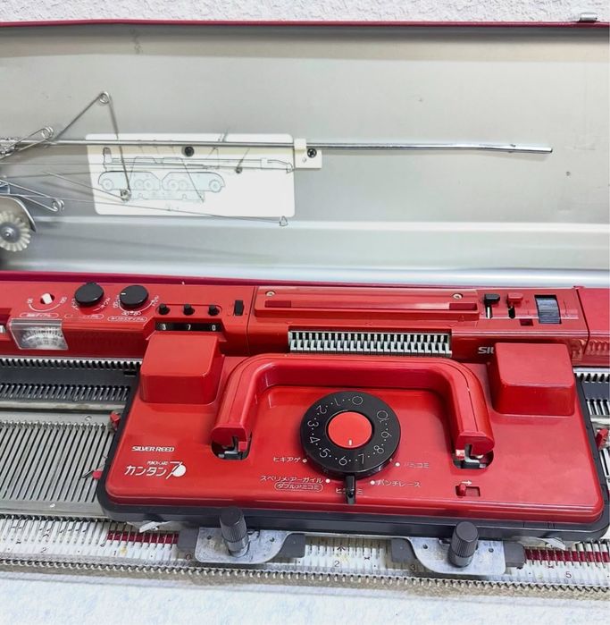 Вязальная машина Silver Reed SK 700