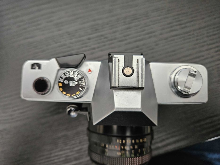 Лентов фотоапарат Praktica Super TL1000 + Zeiss Tessar 2.8/50