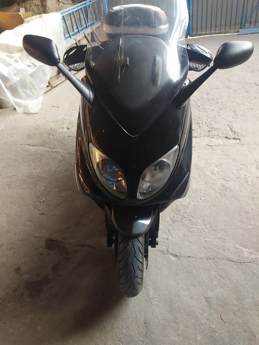 Макси скутер Yamaha