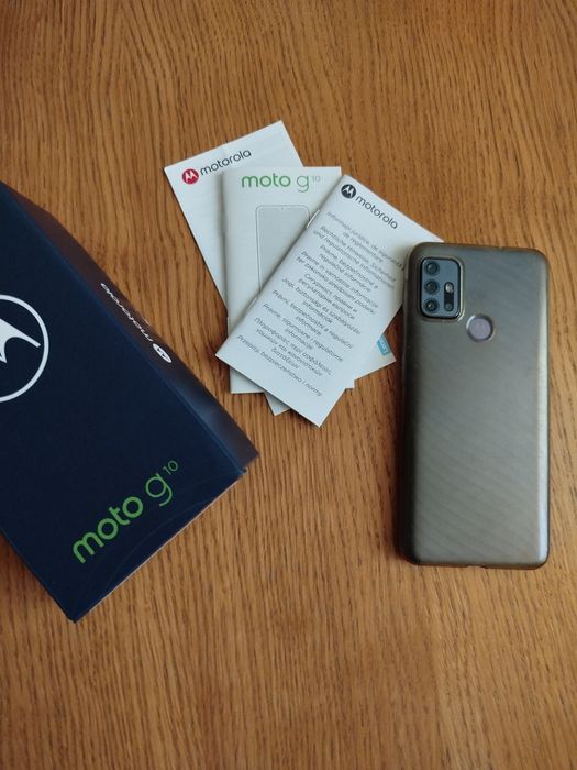 Телефон Motorola g10